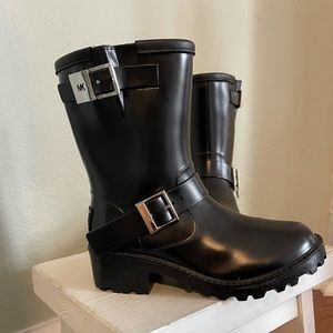 Size 6 Michale Kors rain boots